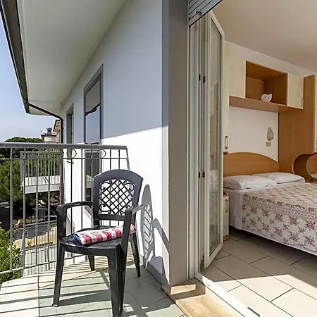 Luana Hotel