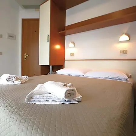 Hotel Luana 2*